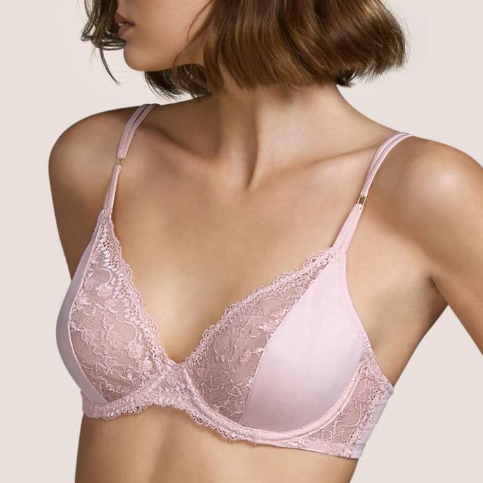 Pink wired  bra, d, e, cup,...